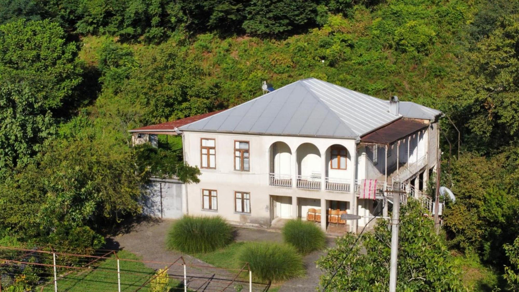 Hotel Ezo Jvari Exterior foto